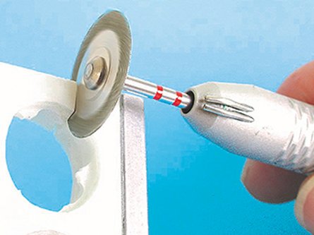 WILOFA® Diamantscheibe im "Zirkon-Test"